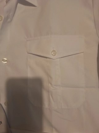 Camisa blanca uniforme