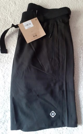 Pantalón técnico Izas original a estrenar.
