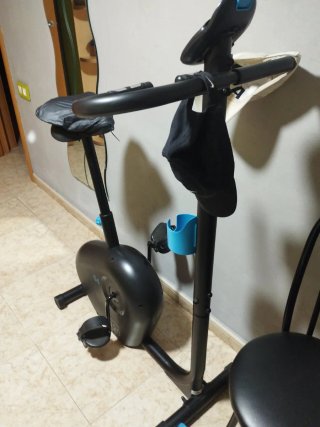 Bicicleta Estática Negra