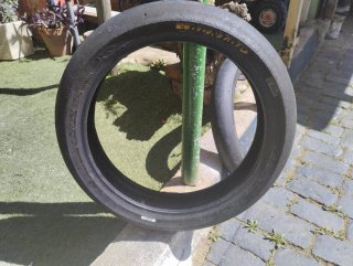Neumáticos  Slick Moto 3