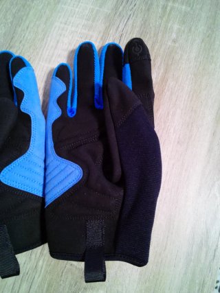 CUBIERTA Y GUANTES PARA VESPA