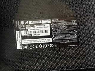 TV LG 49” 4K Smart TV 49UH600V