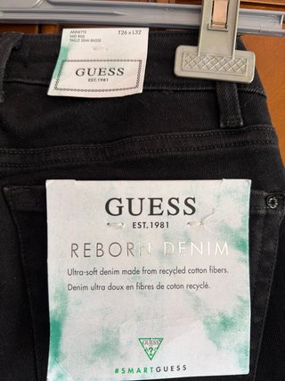 Pantalones vaqueros negros Guess T26