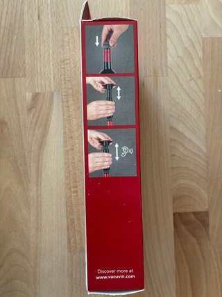Pompa e tappi per vino con sistema vacuum