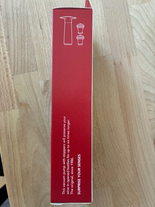 Pompa e tappi per vino con sistema vacuum