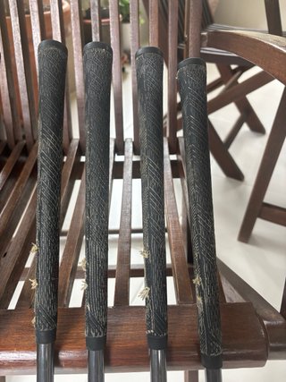 Palos y bolsa de golf año 2000