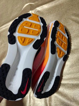 Nike Vomero naranja rojo Talla 40