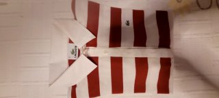 Camiseta Lacoste Rayas Rojas y Blancas
