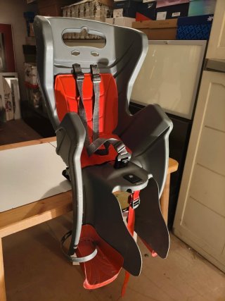 Silleta bici con parrilla