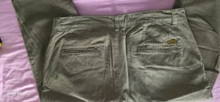 Pantaloni in velluto verde oliva