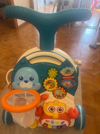 Correpasillos infantil con actividades