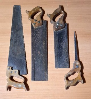 4 Sierras, serruchos antiguos