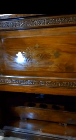 Mueble bar madera marquetería incrustada