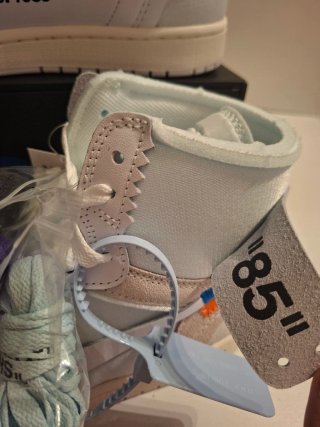 Air Jordan 1 Retro High Virgil Abloh