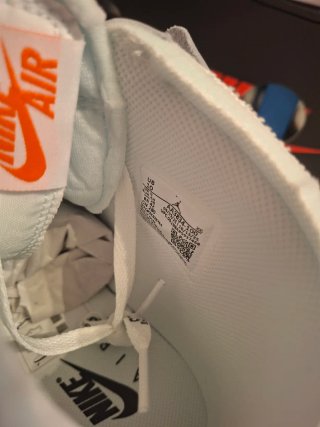 Air Jordan 1 Retro High Virgil Abloh
