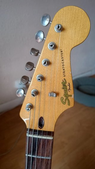 Squier Stratocaster Classic Vibe China Roja
