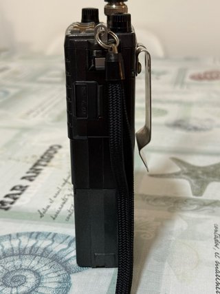 ICOM IC-2GE VHF Radio Portátil