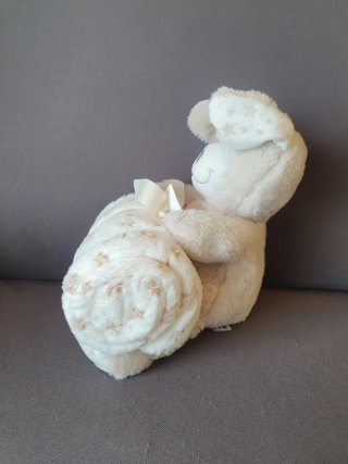 Peluche y Manta Estrellas Bebé