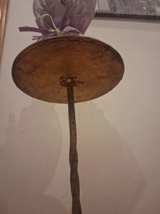 Soporte auxiliar de metal para macetas