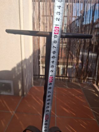 Soporte auxiliar de metal para macetas