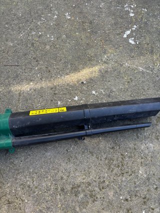 Soplador eléctrico verde