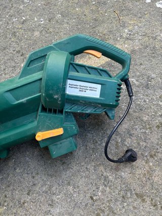 Soplador eléctrico verde