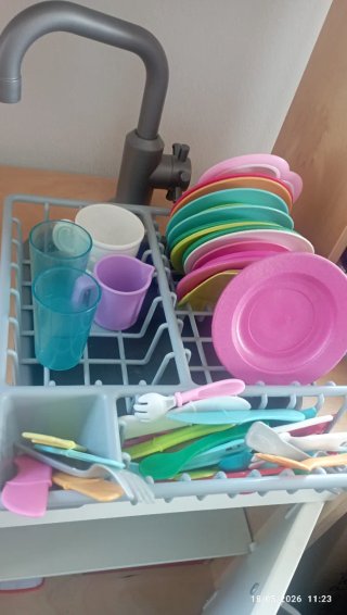 Cocinita de juguete Ikea DUKTIG con accesorios