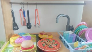 Cocinita de juguete Ikea DUKTIG con accesorios