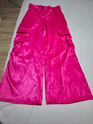 Pantalones largo satinados fucsia
