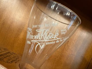 Copa cerveza cristal con soporte madera