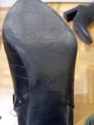 Botines H&M negros efecto piel