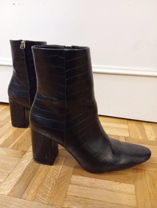 Botines H&M negros efecto piel