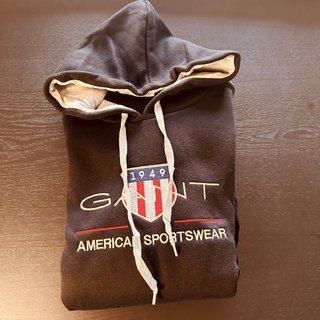 Sudadera GANT negra hombre talla L