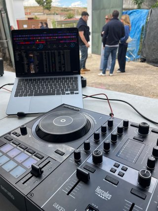 Servicio de DJ