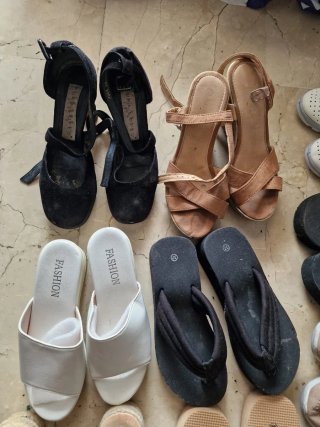 Lote 28 pares zapatos mujer