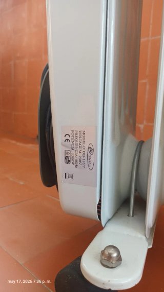 2 Radiatori Elettrici ad Olio Delba da Ritirare
