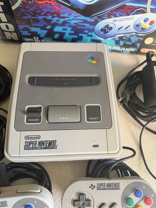 Super Nintendo Entertainment System PAL Completo
