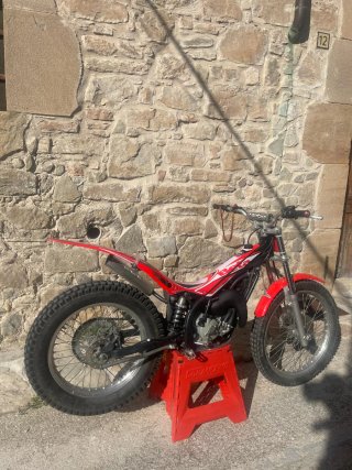 Moto trial Beta 80 Minitrial