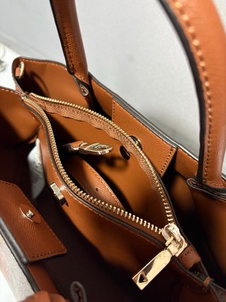 Bolso Guess Marrón Piel
