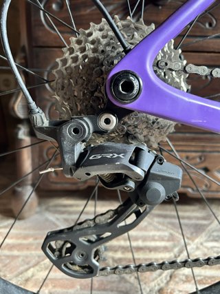 Megamo Silk Gravel Carbon
