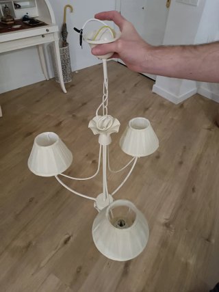Lámpara de techo beige de hierro forjado