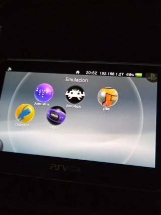 Ps Vita + cargador + pantalla extra