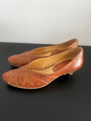 Zapato verano tacón bajo marrón