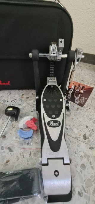 Pearl P-2000C Pedal Bombo