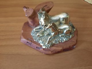 Statuetta cavalli sbalzati a mano placcata argento