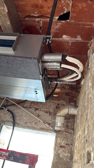 Técnico Profesional de Climatización Electricidad