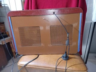 Radio Antigua Pallas Beige y Negra
