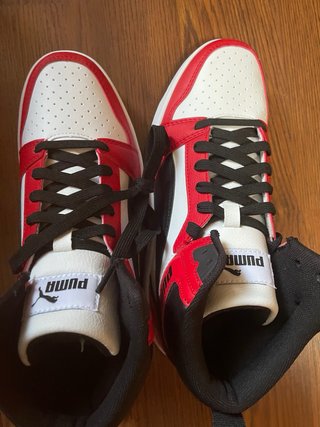 Zapatillas Puma altas rojas y blancas
