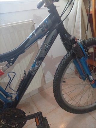Bici Montaña Rueda Pinchada