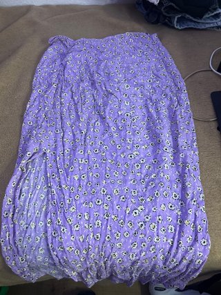 Falda larga floral morada